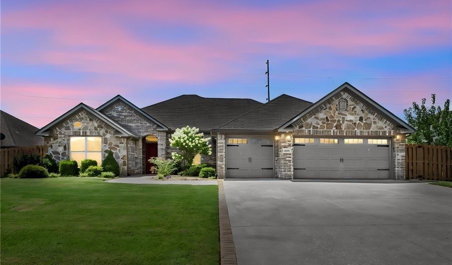 2508 Calm Ridge Rd, Bentonville, AR 72713 - 4 Beds, 3 Bath