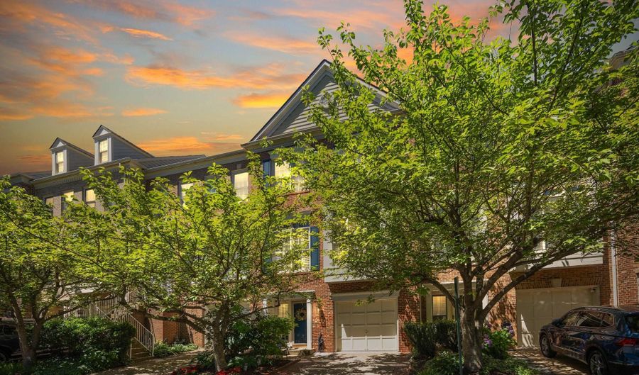 4672 KELL Ln, Alexandria, VA 22311 - 3 Beds, 4 Bath