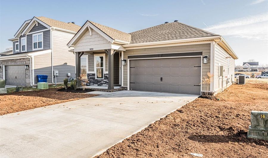9159 Woodgate Cir Lot 155, Alvaton, KY 42122 - 3 Beds, 2 Bath