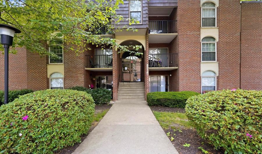 8314 TOBIN Rd T3, Annandale, VA 22003 - 4 Beds, 2 Bath