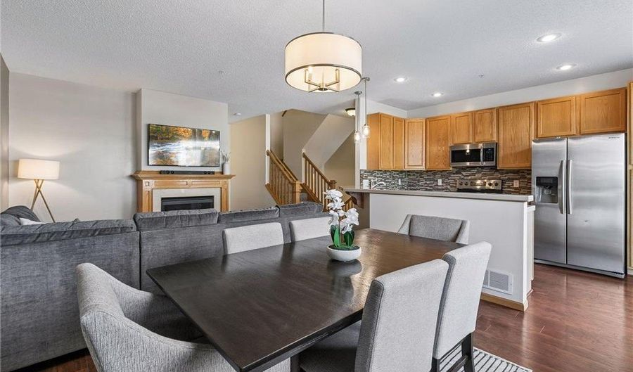15592 Eagles Nest Way, Apple Valley, MN 55124 - 2 Beds, 2 Bath