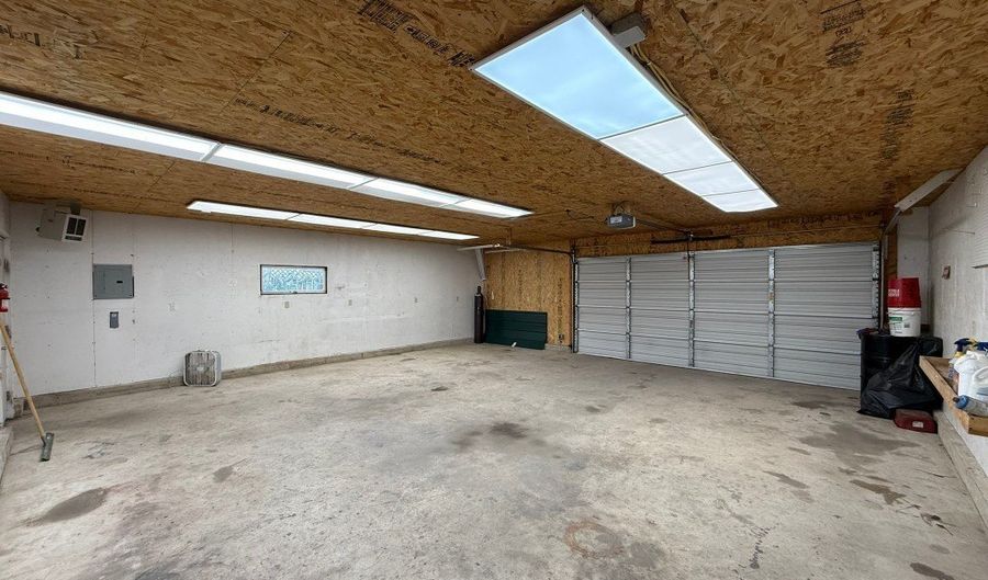 616 Cedar St, Anaconda, MT 59711 - 3 Beds, 1 Bath