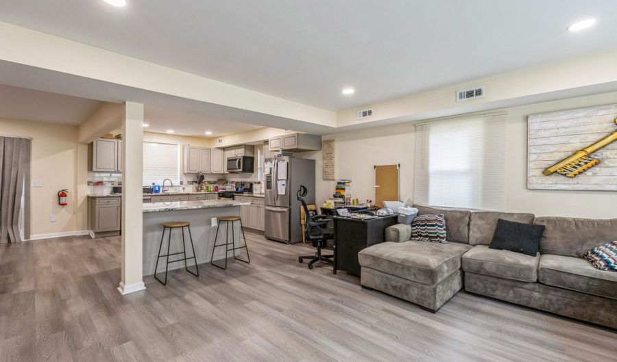 1603 Berkeley Ave, Beachwood, NJ 08722 - 4 Beds, 2 Bath