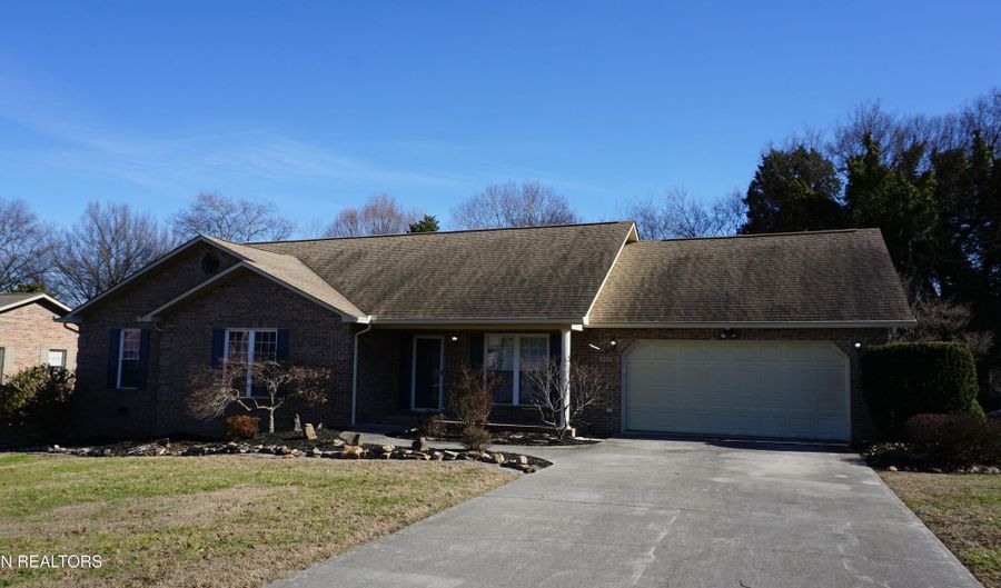867 Westgate Dr, Alcoa, TN 37701 - 3 Beds, 3 Bath