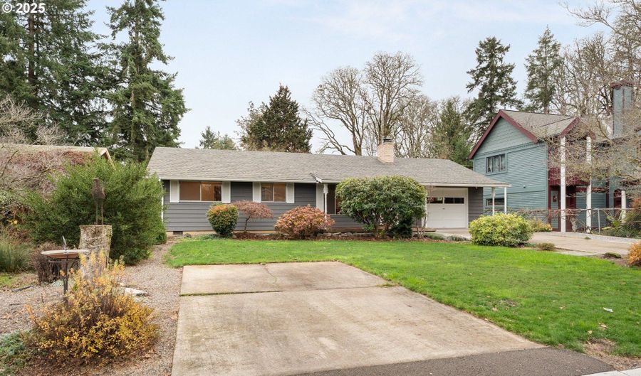 16600 SW FLORENCE St, Beaverton, OR 97078 - 3 Beds, 2 Bath