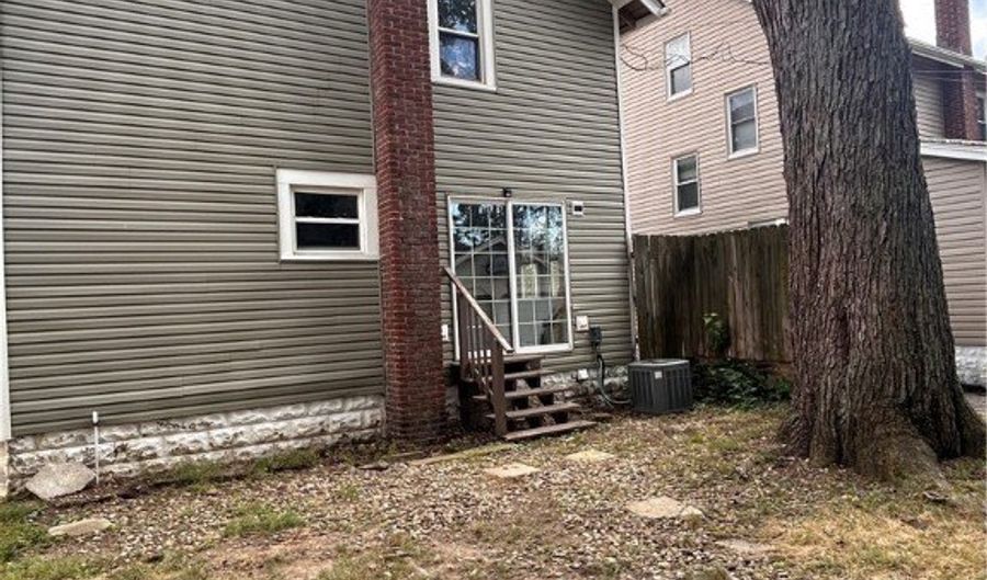 1438 Redwood Ave, Akron, OH 44301 - 3 Beds, 1 Bath