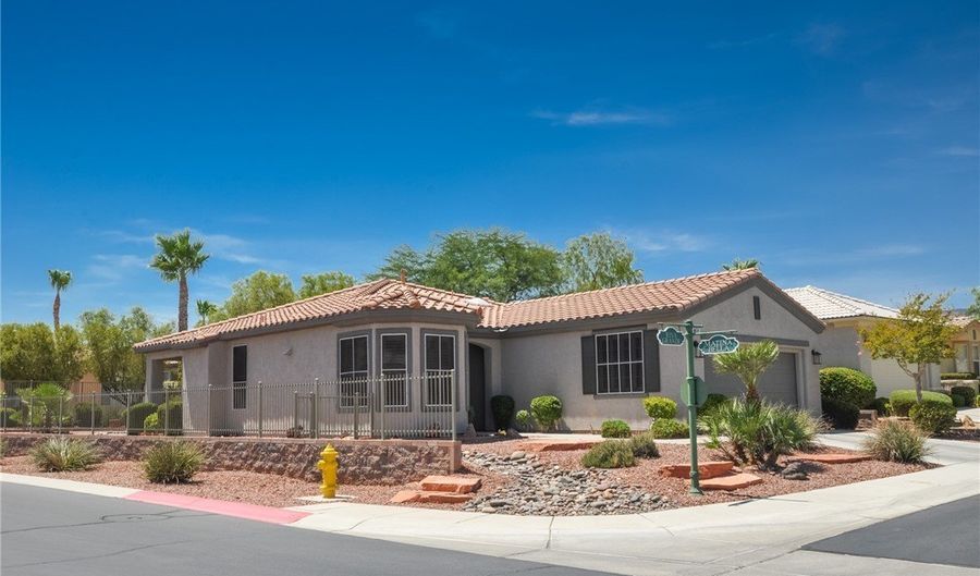 10531 Riva Grande Ct, Las Vegas, NV 89135 - 2 Beds, 2 Bath