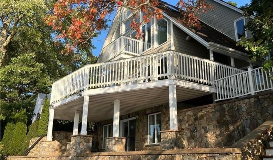 242 Shady Valley Rd, Coventry, RI 02816 - 3 Beds, 2 Bath