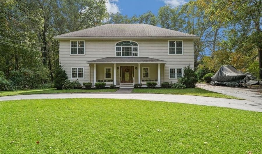 151 Old Jenckes Hill Rd, Lincoln, RI 02865 - 4 Beds, 3 Bath