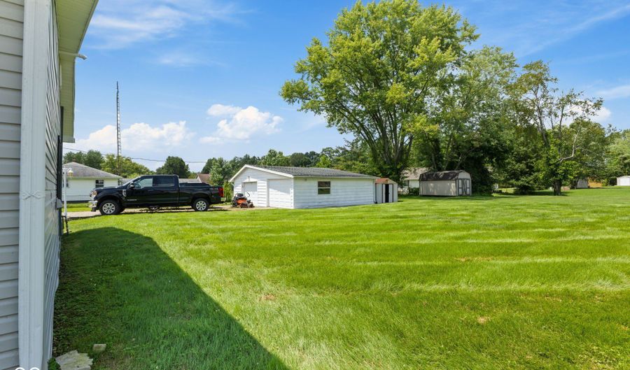 2237 35th St, Bedford, IN 47421 - 3 Beds, 1 Bath