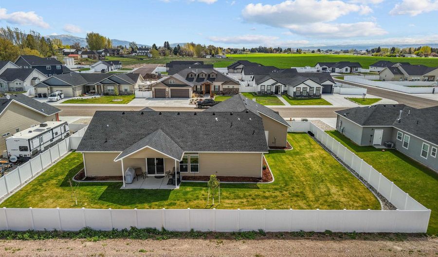 542 Lake Cleveland, Burley, ID 83318 - 4 Beds, 2 Bath