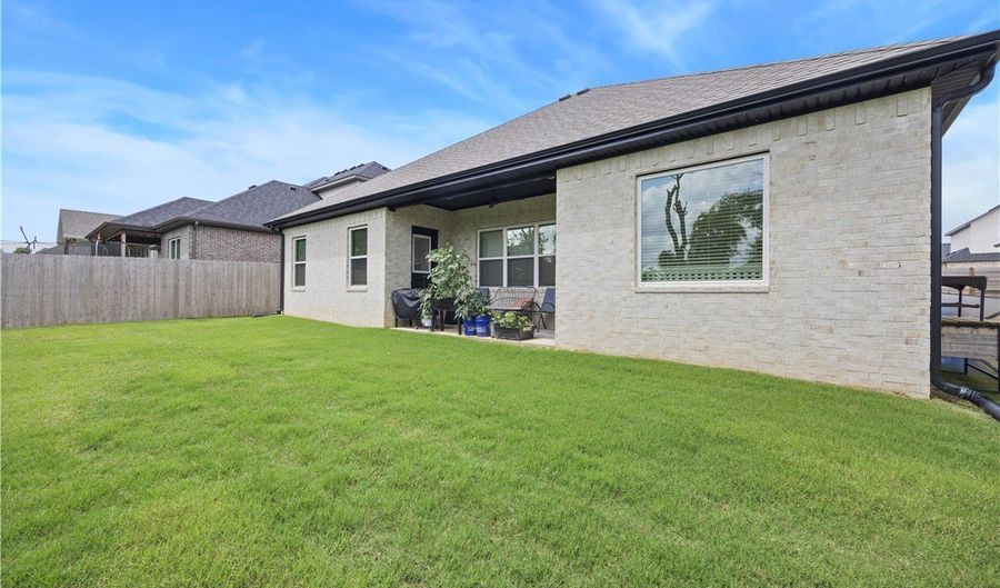 1110 Whistler St, Bentonville, AR 72713 - 4 Beds, 3 Bath