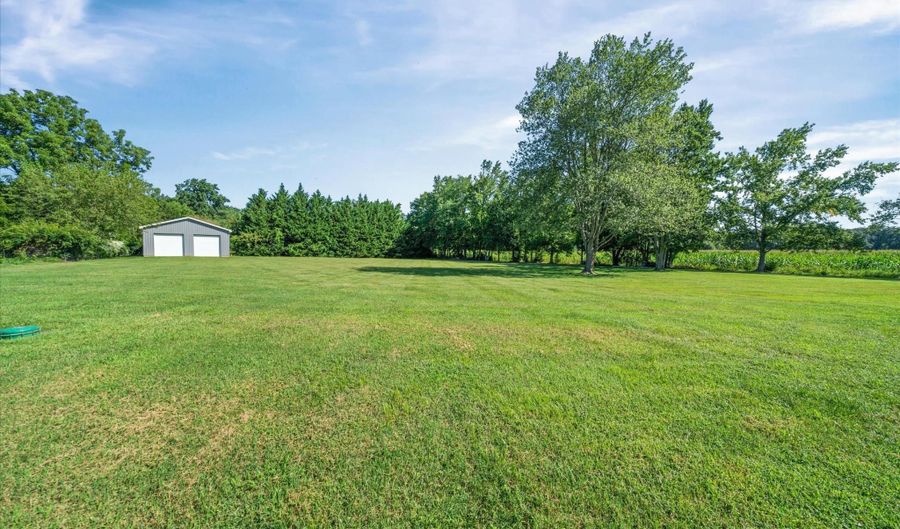 43 NEWLIN Dr, Clayton, DE 19938 - 3 Beds, 2 Bath