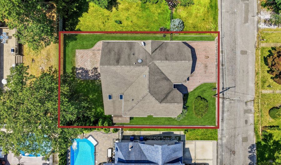 646 Compass Ave, Beachwood, NJ 08722 - 4 Beds, 4 Bath