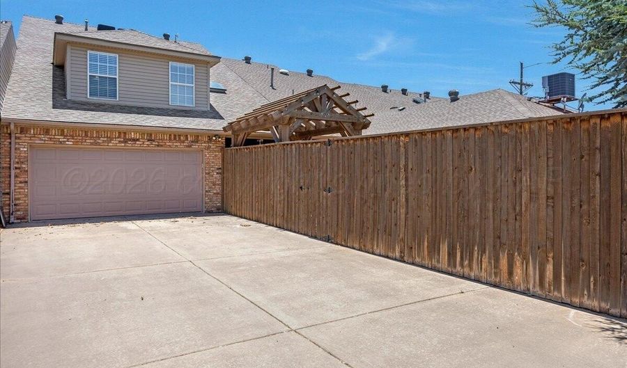 3614 W POINT Dr, Amarillo, TX 79121 - 3 Beds, 3 Bath