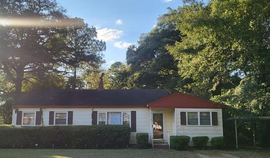 2026 Melrose Dr, Albany, GA 31707 - 3 Beds, 1 Bath