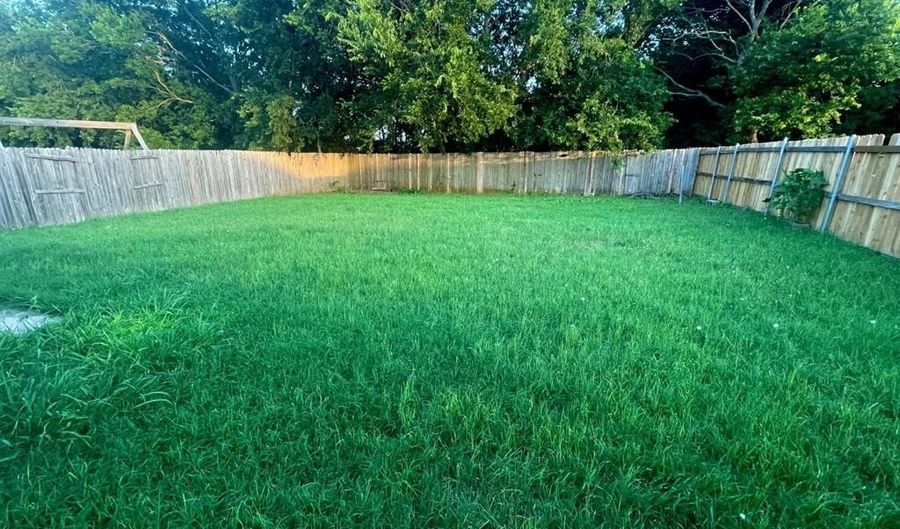 1701 Elm St, Anna, TX 75409 - 3 Beds, 2 Bath