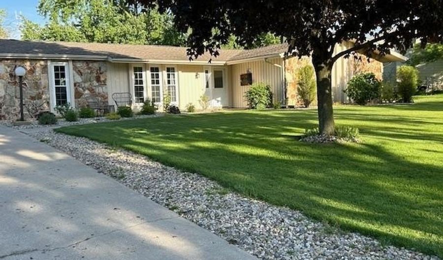 1105 Redding Ln, Angola, IN 46703 - 3 Beds, 3 Bath