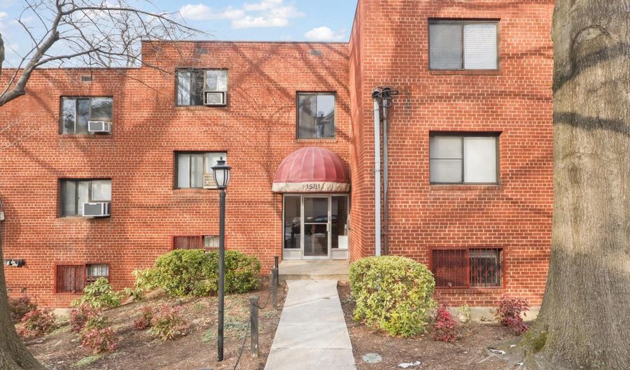 1581 N COLONIAL Ter 201-X, Arlington, VA 22209 - 2 Beds, 1 Bath
