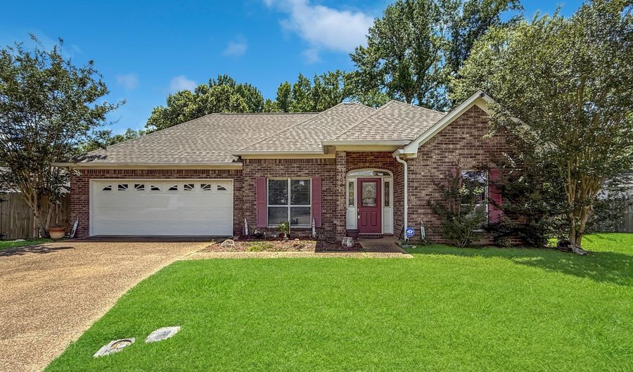 1103 Arbor Pl, Brandon, MS 39042 - 3 Beds, 2 Bath