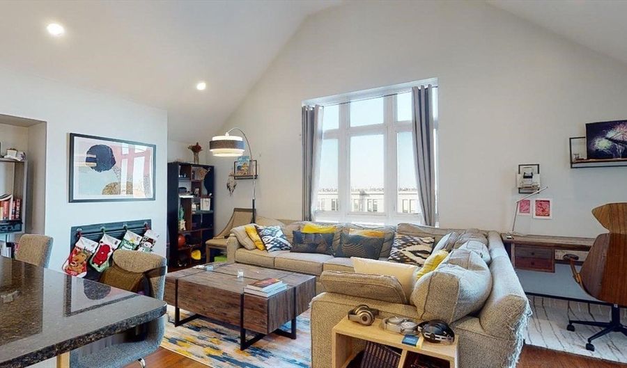 1501 Commonwealth Ave PH1, Boston, MA 02135 - 2 Beds, 2 Bath