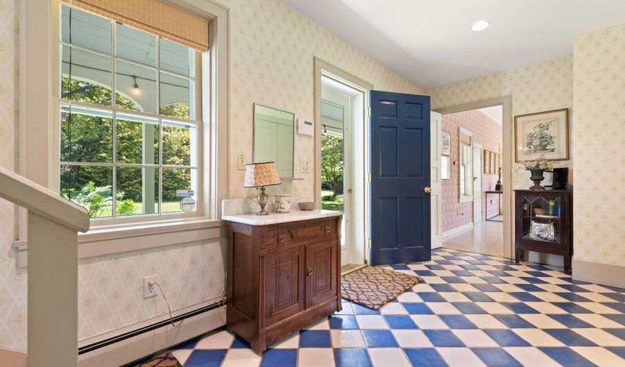 255 Smith Hill Rd, Colebrook, CT 06098 - 4 Beds, 3 Bath