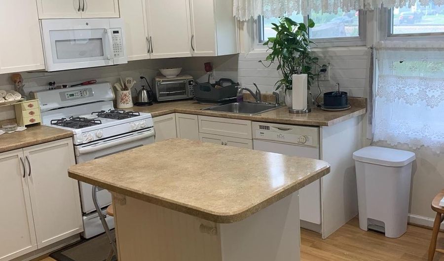 13312 MIDWAY Ave, Rockville, MD 20851 - 3 Beds, 2 Bath