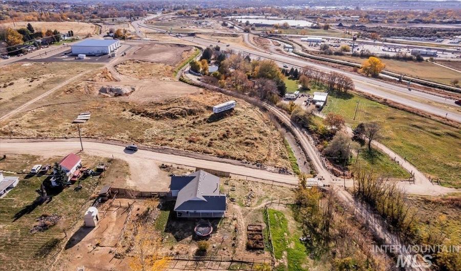 15046 Burger Ln, Caldwell, ID 83607 - 3 Beds, 2 Bath