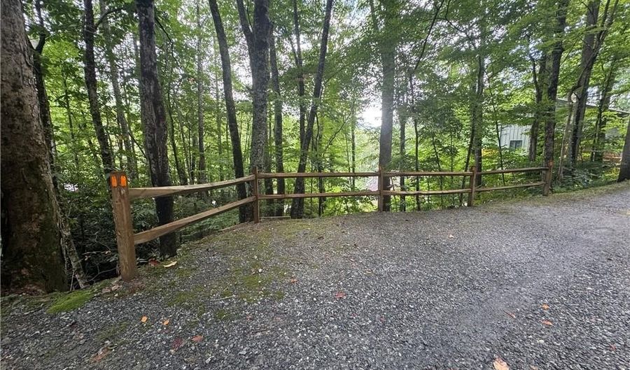 Tbd Clubhouse Drive, Banner Elk, NC 28604 - 0 Beds, 0 Bath