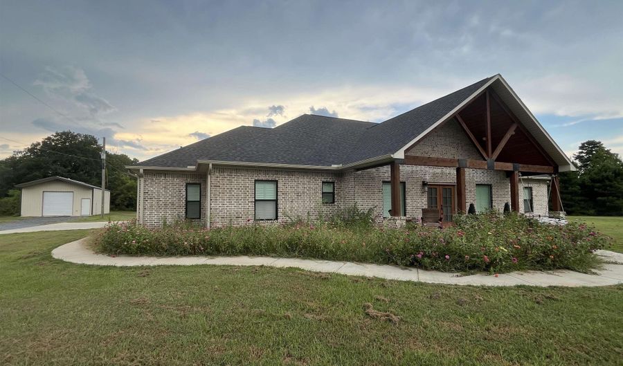 179 Little River 67 Rd, Ashdown, AR 71822 - 4 Beds, 4 Bath