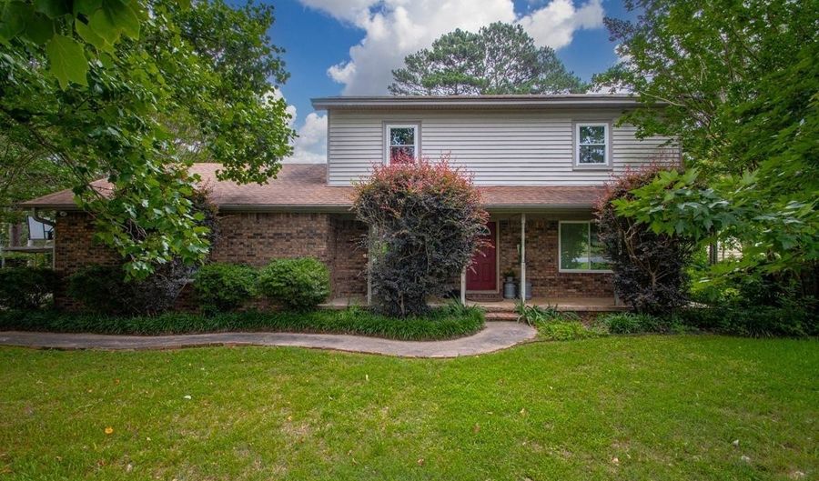 1220 Pine Forest Dr, Benton, AR 72019 - 4 Beds, 3 Bath