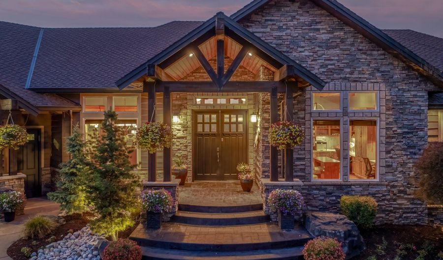 20578 S MONPANO OVERLOOK Dr, Oregon City, OR 97045 - 4 Beds, 6 Bath