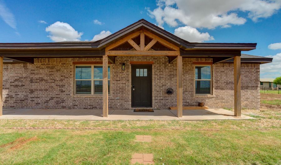 1622 Co Rd 5200, Abernathy, TX 79311 - 3 Beds, 2 Bath