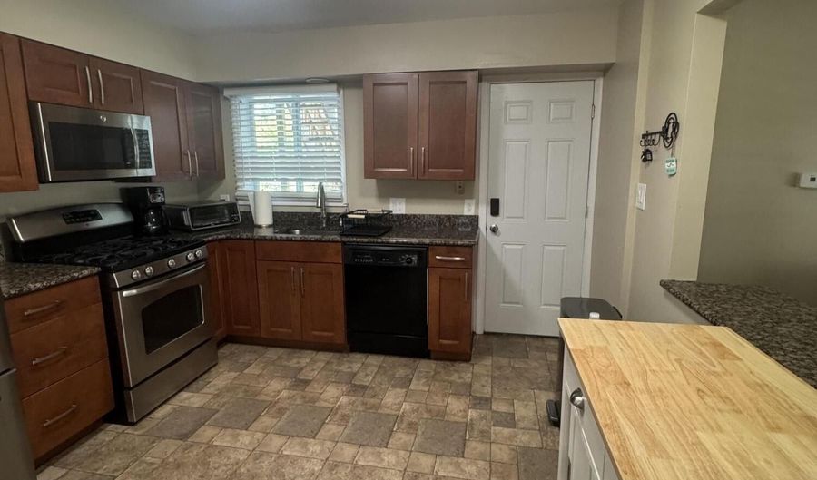 316 12th Ave, Belmar, NJ 07719 - 3 Beds, 2 Bath