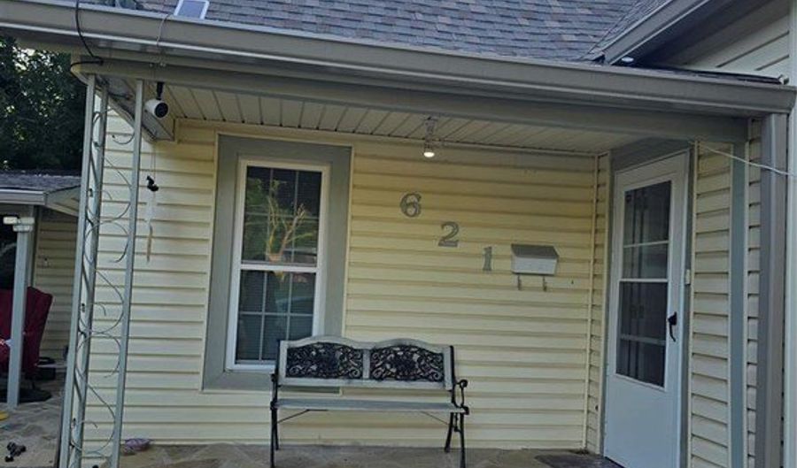 621 NE H St, Ardmore, OK 73401 - 3 Beds, 1 Bath
