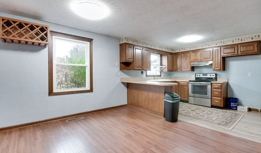 292 W 500 S, Anderson, IN 46013 - 3 Beds, 2 Bath