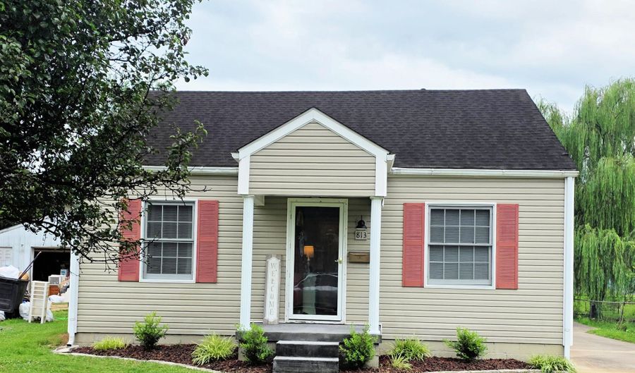 813 Johnson St, Bardstown, KY 40004 - 2 Beds, 2 Bath