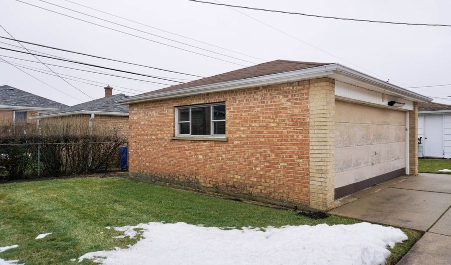 4641 N Canfield Ave, Norridge, IL 60706 - 3 Beds, 1 Bath