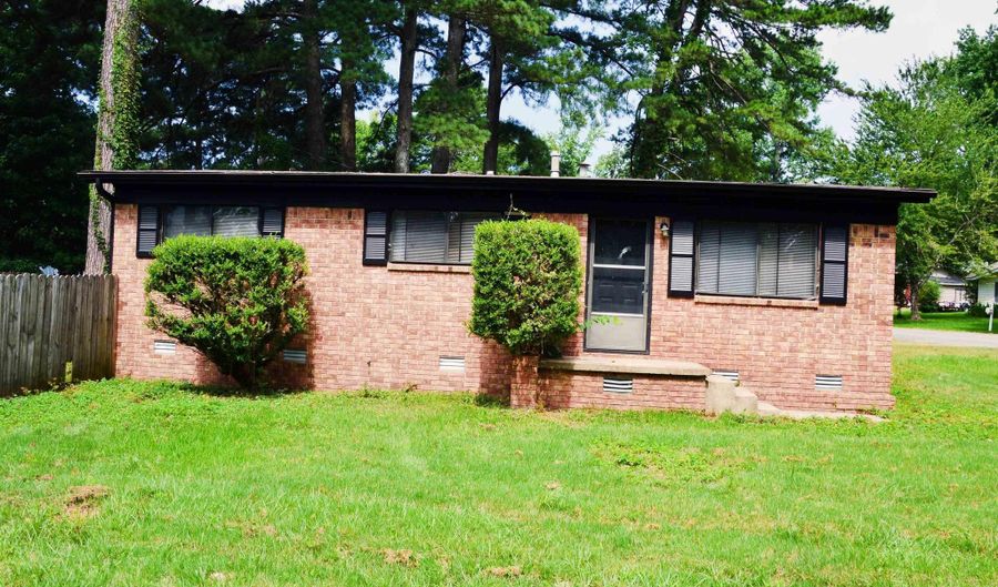 2502 N Lakeview, Benton, AR 72015 - 3 Beds, 2 Bath