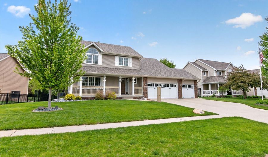 1618 5th Ave SW, Altoona, IA 50009 - 5 Beds, 4 Bath