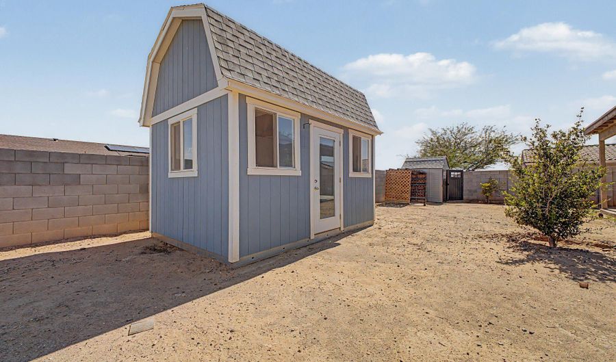 11429 W MADERO Dr, Arizona City, AZ 85123 - 3 Beds, 2 Bath