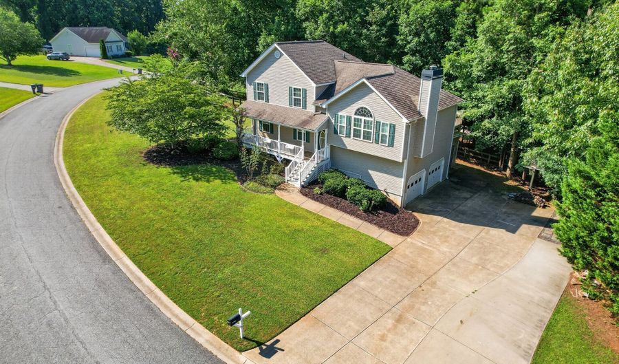 115 Nelson Ridge Dr, Ball Ground, GA 30107 - 4 Beds, 3 Bath