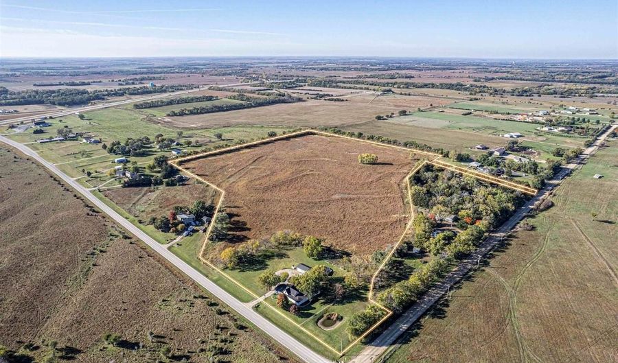 2397 Fair Rd, Abilene, KS 67410 - 4 Beds, 3 Bath