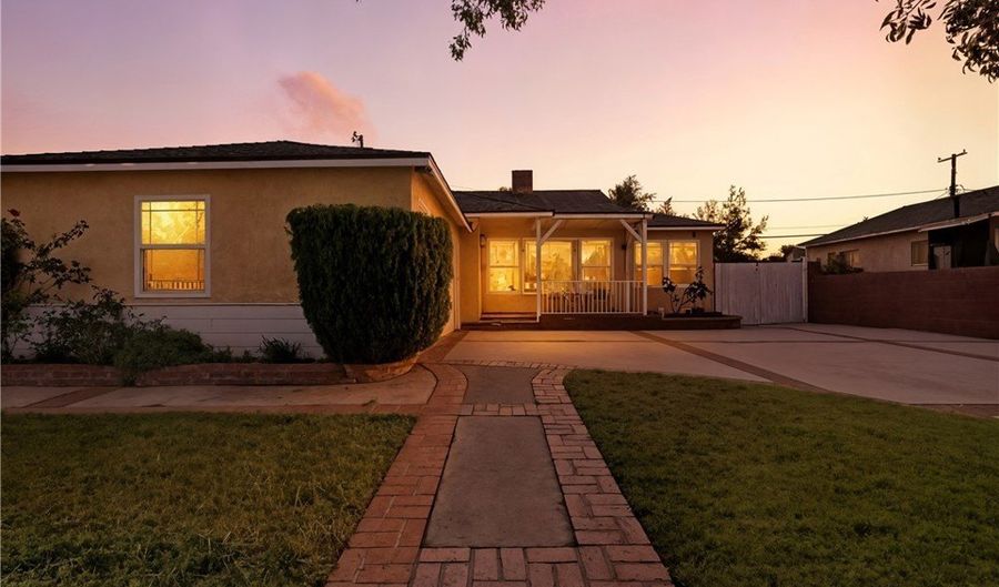 13568 Ottoman St, Arleta, CA 91331 - 4 Beds, 2 Bath