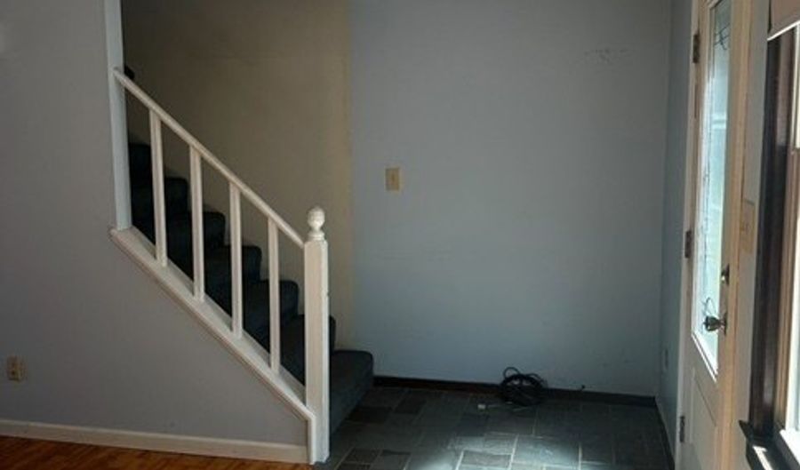 185 Newell Ave C, Bristol, CT 06010 - 2 Beds, 2 Bath