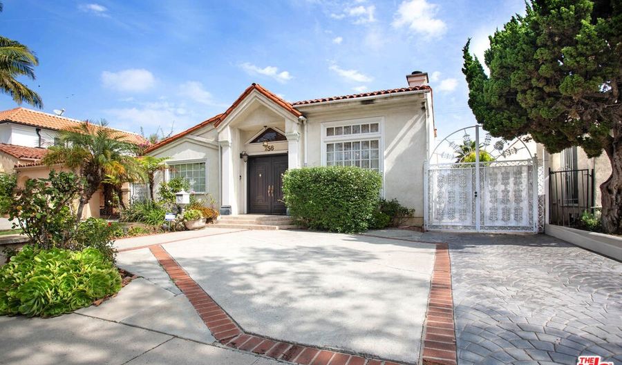 256 S Canon Dr, Beverly Hills, CA 90212 - 3 Beds, 3 Bath