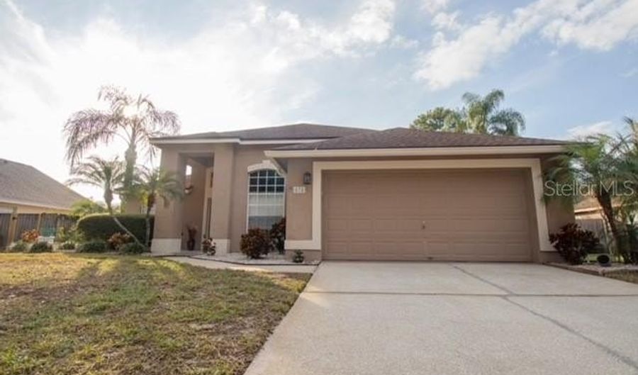 878 LAKE JACKSON Cir, Apopka, FL 32703 - 3 Beds, 2 Bath