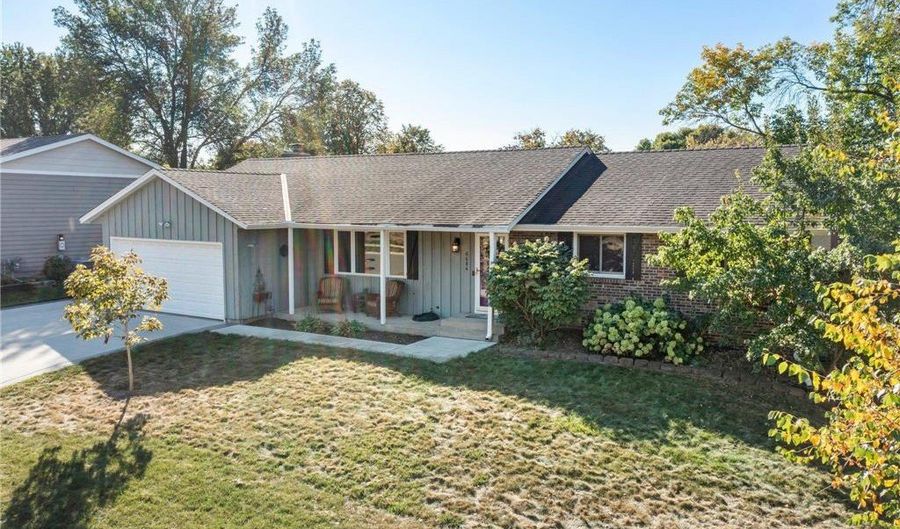 6684 133rd St W, Apple Valley, MN 55124 - 4 Beds, 3 Bath