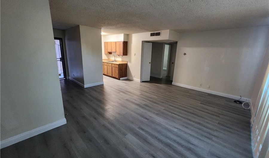 225 E Foster Ave 5, Henderson, NV 89011 - 2 Beds, 1 Bath