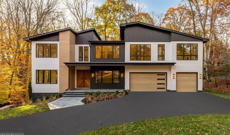 6916 CARMICHAEL Ave, Bethesda, MD 20817 - 6 Beds, 9 Bath